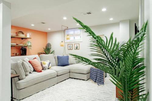 Private 1-BR DC Residential-Style Stay Parking