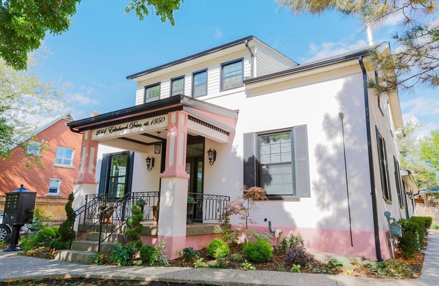 Private 1bed 1bath Apt Near Downtown 1st floor - U2