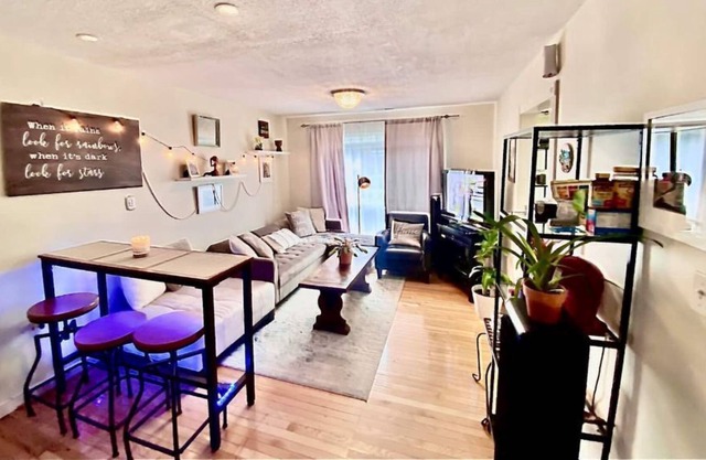 Private 3 bed 2 bath apartment with all amenities