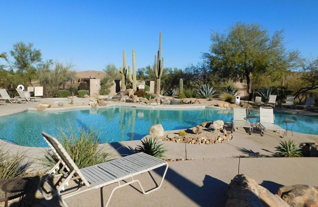 Private 800 sq. ft. Suite. Living Room, Separate Bedroom, Kitchenette.