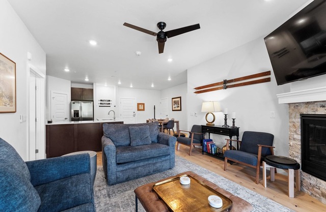 Private Balcony with Cozy Outdoor Seating & Mountain Views! 2 Shared Hot Tubs