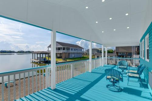 Private Bayfront Access 10 Mi to Galveston Beaches