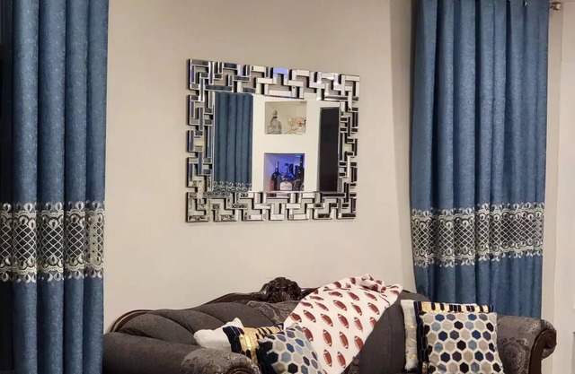 Private Bedroom | free parking | Columbus VivLux A
