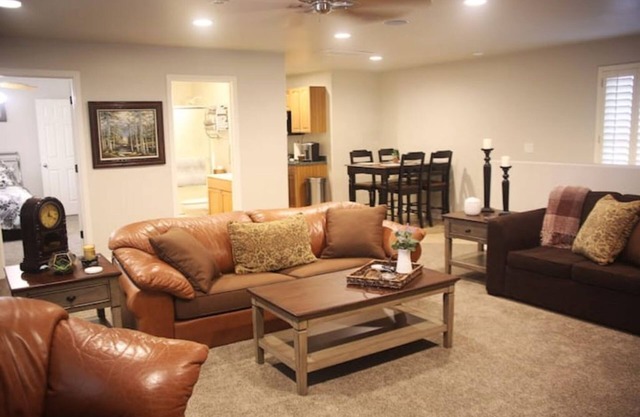 Private Bungalow, separate entrance!