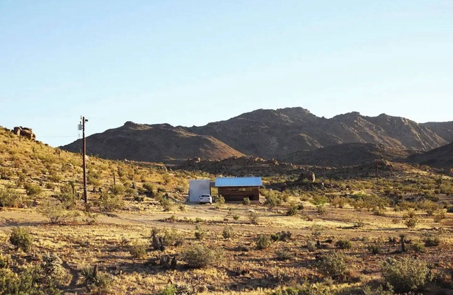 Private cabin on 5 acres with AC in Joshua Tree