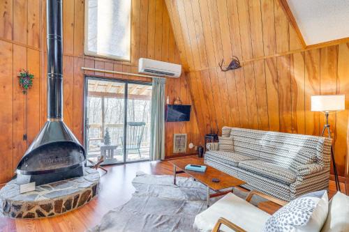 Private Deck and Fire Pit Secluded Cabin in Murphy