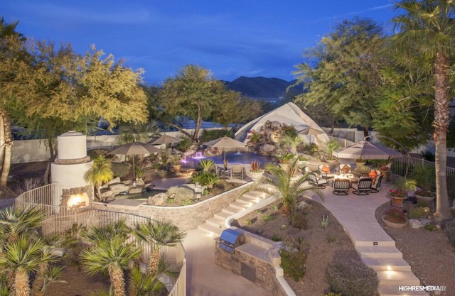 Private Desert Oasis – Resort Pool, Waterslide, Spa, Fire Pit & Lounge