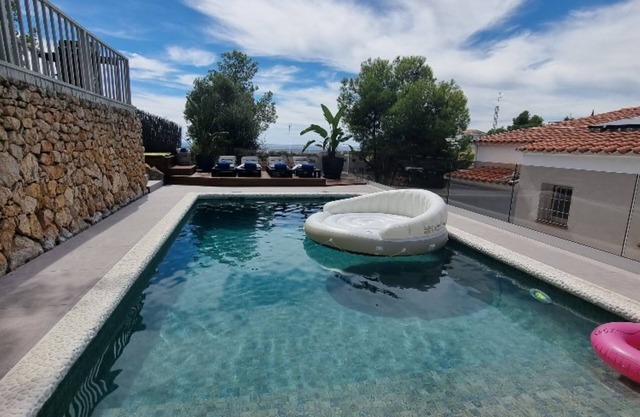 Private Detached Villa in Sitges with huge Salt Water Pool & Stunning Sea Views!