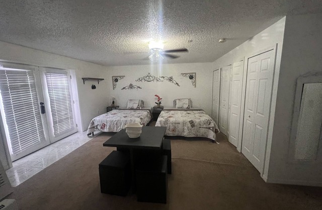 Private Entrance Studio(Cheapest in the Region)
