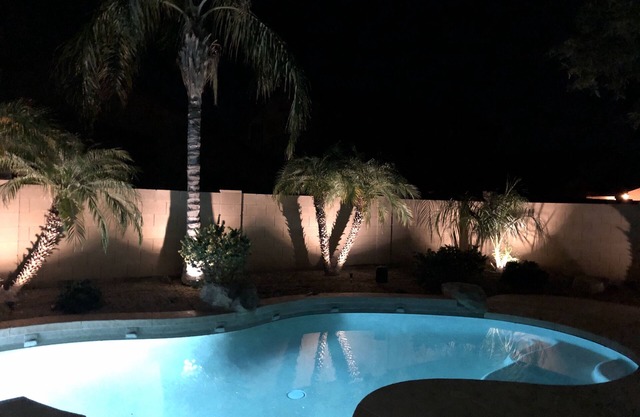 Private heated Pool and Spa! 4 bdrm, 2 bath beautiful and spacious house!