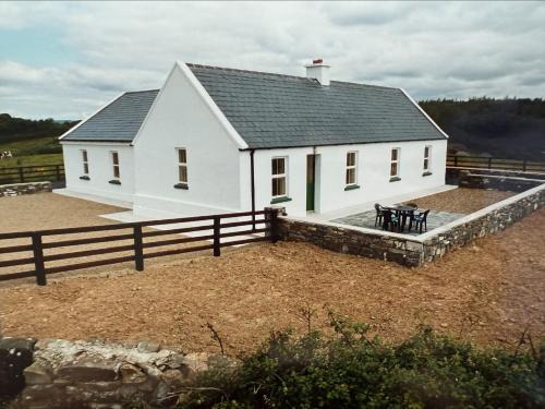 Private house in scenic location sleeping 4 people