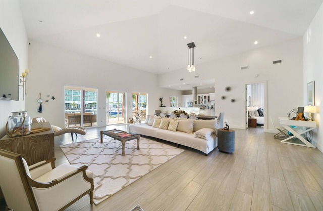 Private Island House with dock, minutes from Hilton hotel and casino