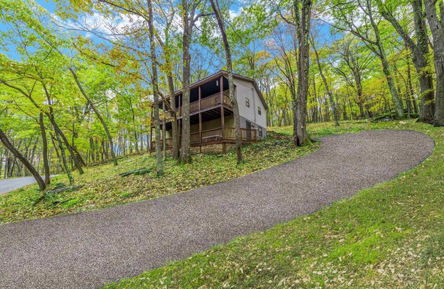 Private Lake/Beach Cabin w/Golf, Pool, Fire pit