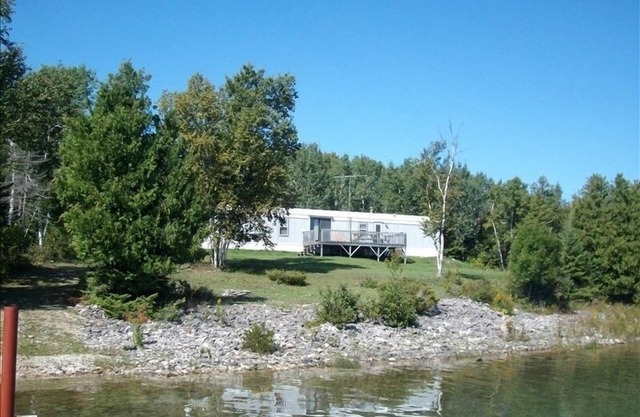 Private Lakefront Home - Harbor View Overlooking Sturgeon Bay