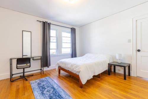 Private Large Bedroom #7