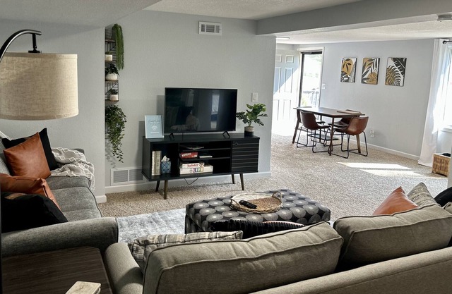 Private Level located in Pella, IA