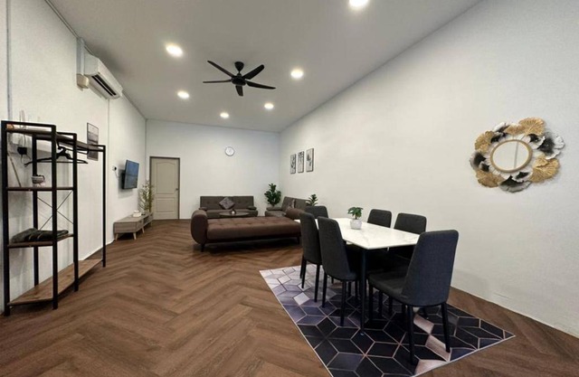 PRIVATE POOL SEALIVE Home 2