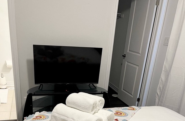 Private Room and Bath