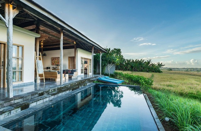 Private Swimming Pool Villa with Fabulous Ocean Views