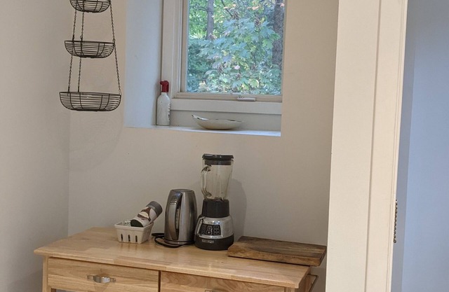 Private two story guesthouse in Takoma Park
