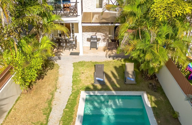 Private Villa 120m Beach 2BR – 6P/private Pool and garden/near Resto-bars/Wifi