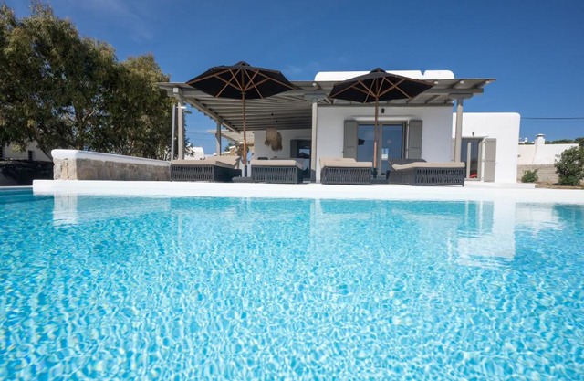 Private Villa Màou