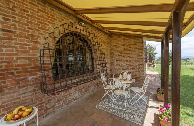 Private Villa with A/C, WIFI, private pool, TV, patio, pets allowed, panoramic view, parking
