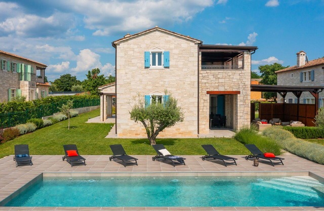Private Villa with WIFI, A/C, private pool, TV, terrace, pets allowed, panoramic view, parking