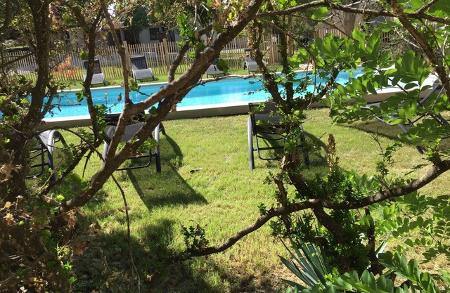 Property for 22 pers. at the foot of the cité de Carcassonne swimming pool - free parking