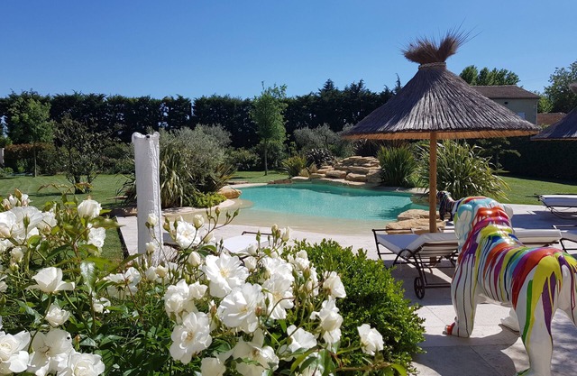 Provencal country house with heated freeform pool