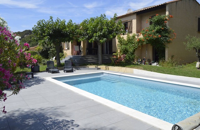 Provencal Villa With a Pool