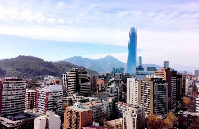 Providencia Department Santiago Chile, Pedro de Valdivia Metro