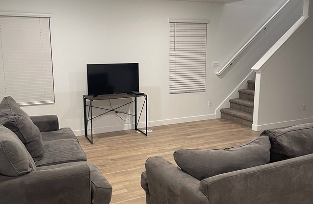 Provo Airport and Epic Sports Park New Townhouse