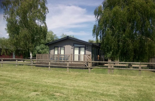 Puddledock - Modern luxury lodge - Stay in the gorgeous Kent countryside