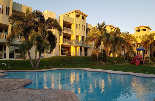 Puerto Salinas at Combate, Beautiful Condo with Ocean Breeze and Birds Sound