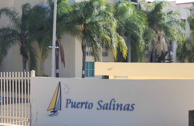 Puerto Salinas Combate, Cabo Rojo