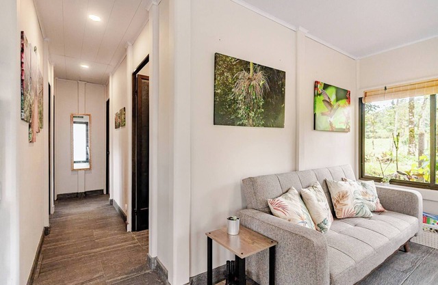 Pura Vidaville - Hiker's Hideaway