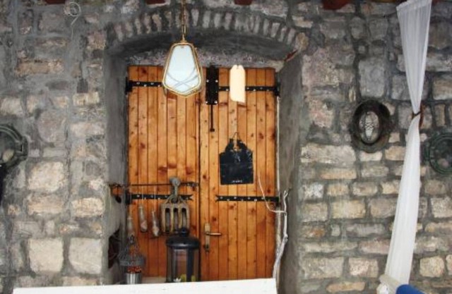 Quaint & Affordable Stay in Budva Traditional Stone House - Comfort Double Room 4