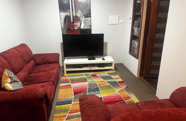 Quaint Flat, near hospitals, Very central, internet