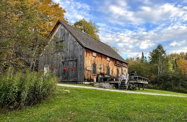 Quaint, relaxing and cozy Cabin for your getaway!nn