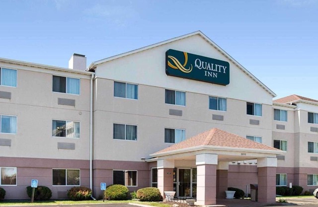 Quality Inn Brooklyn Center
