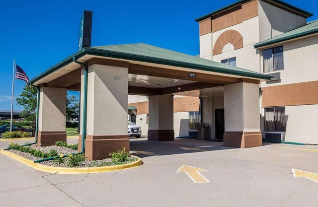 Quality Inn & Suites Altoona - Des Moines