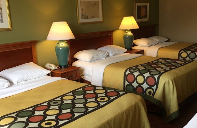 Quality Inn & Suites Howe - Sturgis
