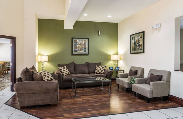Quality Inn & Suites near I-80 and I-294