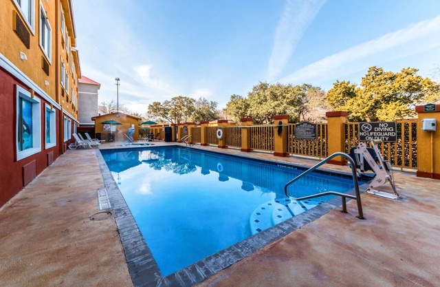 Quality Inn & Suites SeaWorld North