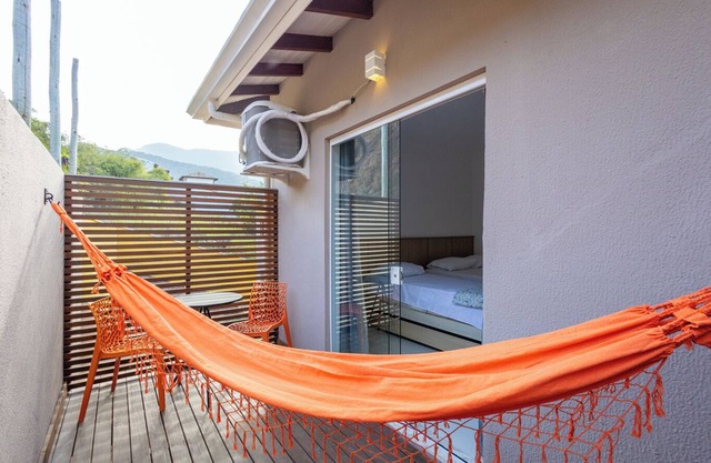 Quarto à 300m do mar com Wi-Fi e ar-condicionado
