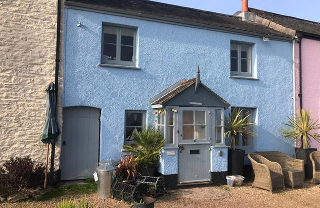 Quay Cottage Nautical themed Right on the estuary Dittisham Family friendly