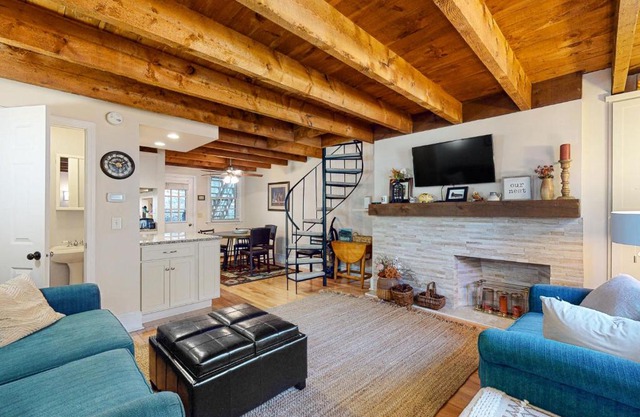 Quechee Hollow Comfort