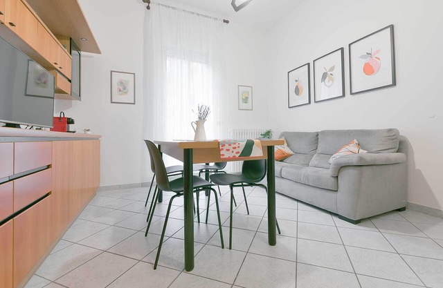 Queen Home Bianca - Two Bedroom Apartment, Sleeps 6