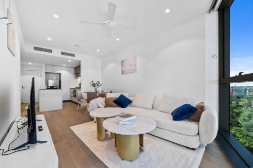 Queen's Residence - Brand New Apt on the Star BNE